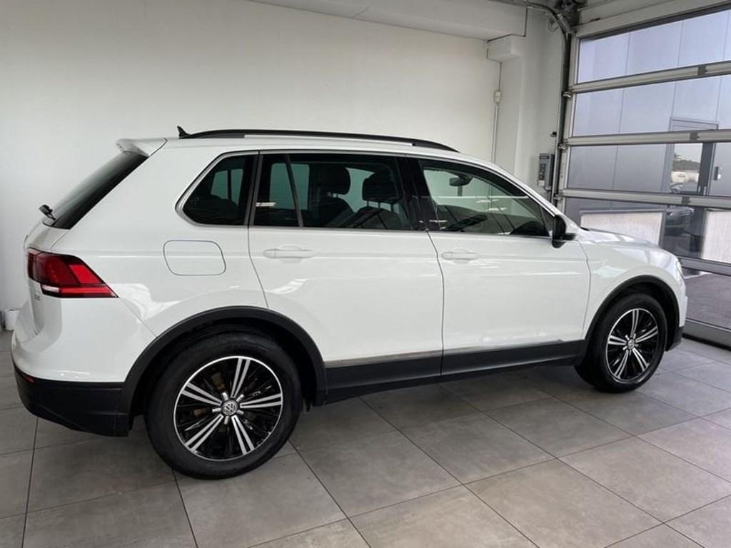 Volkswagen Tiguan Navigatie / DAB / Carplay-Android / TOPST, Autos, Volkswagen, Achat, Euro 6, Boîte manuelle, Noir