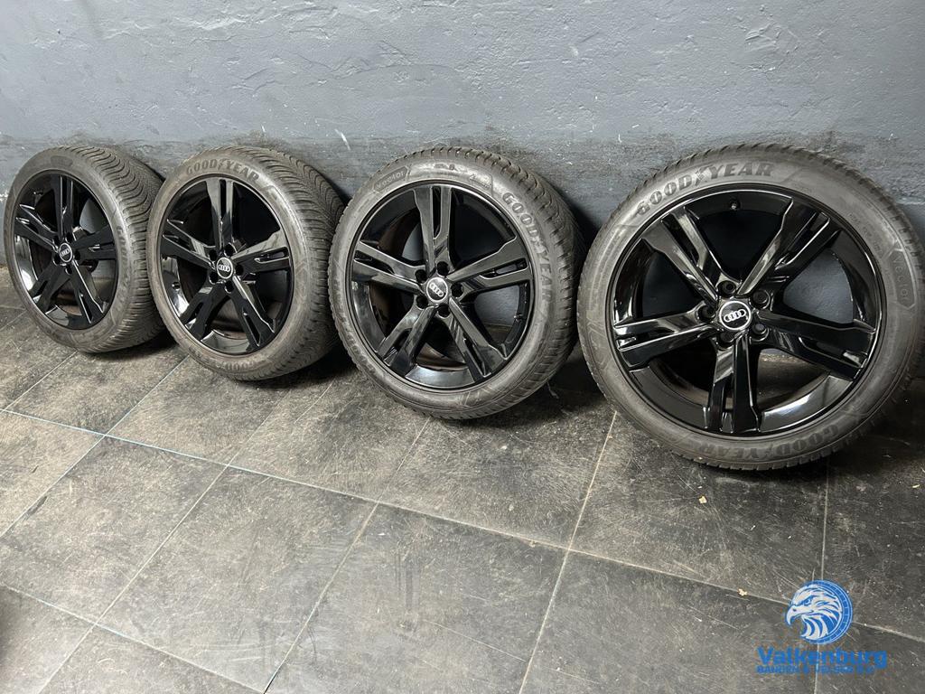 5-6mm! Originele Audi Q3 83A Ramus 19 inch zwarte velgen 5x1, Auto-onderdelen, Banden en Velgen, Banden en Velgen, All Season
