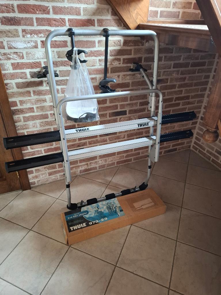 Thule fietsendrager dak (3 fietsen), Ophalen, 3 fietsen of meer, Zo goed als nieuw, Dakdrager