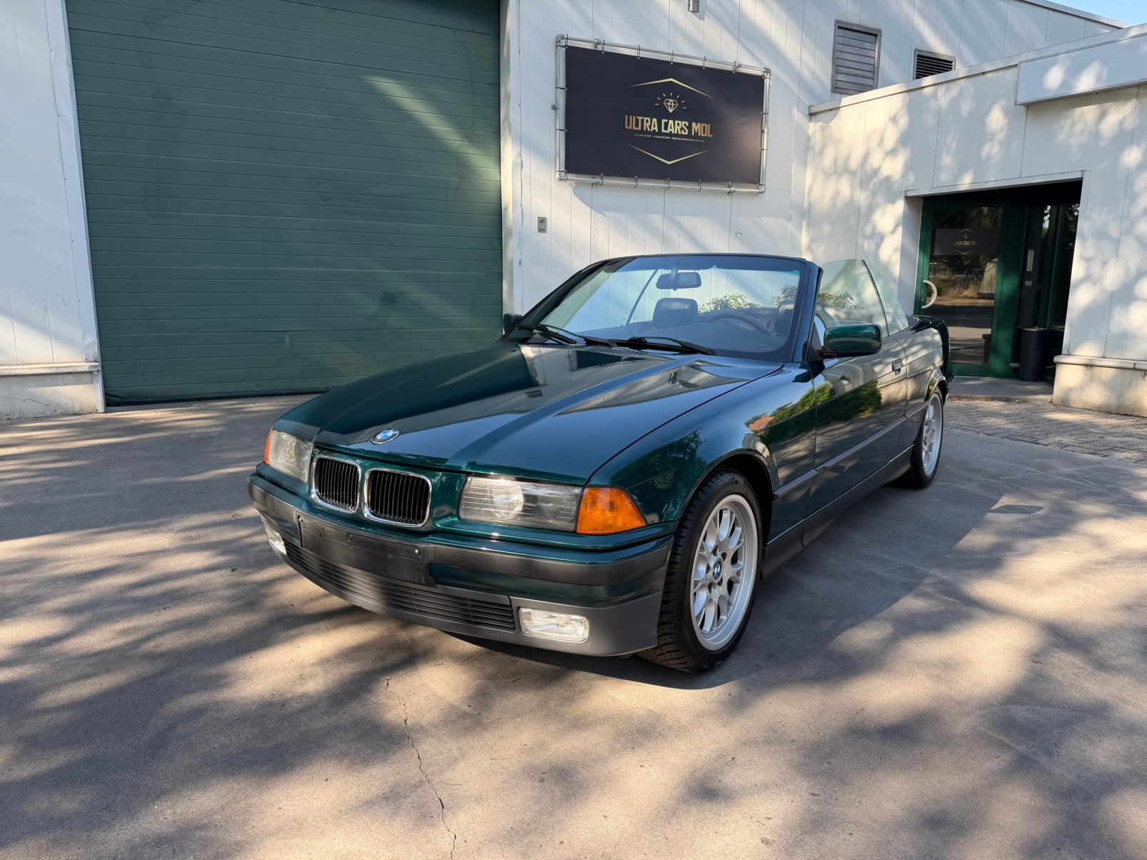 BMW 320i E36 Cabrio Oldtimer/Sportstoelen/BLANCO GEKEURD, Autos, BMW, Entreprise, Achat, Série 3, ABS, Airbags, Bluetooth, Verrouillage central