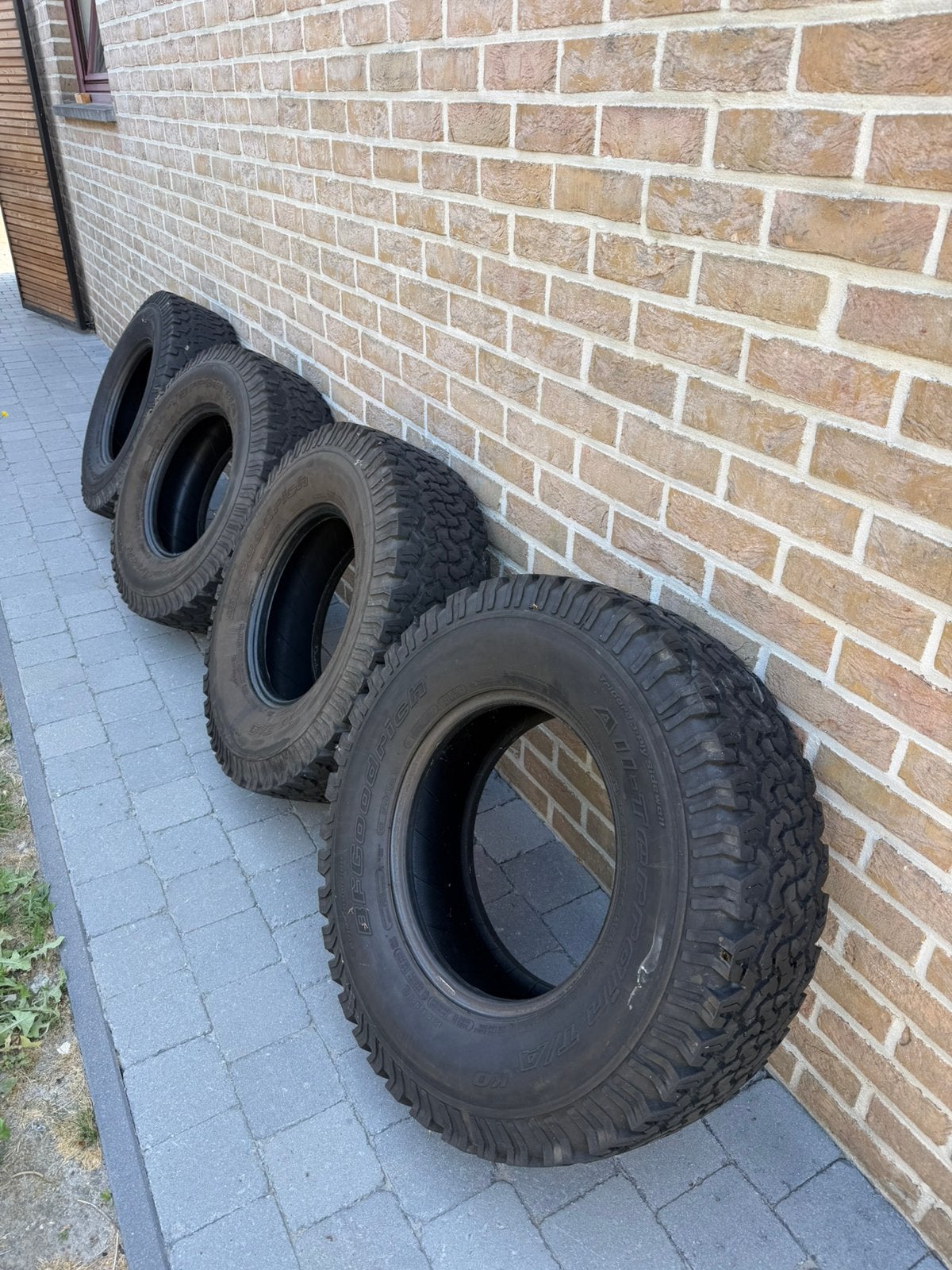 4x BF Goodrich All-Terrain 265/75/16, Ophalen