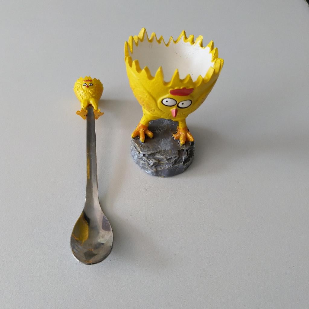 Eierdop en bijhorende lepel, Ophalen, Nieuw
