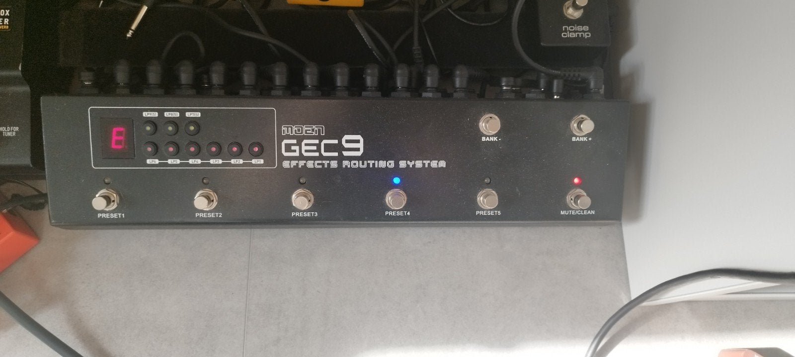 Moen Gec9 Effects Routing System Pedal Switcher, Muziek en Instrumenten, Ophalen, Zo goed als nieuw