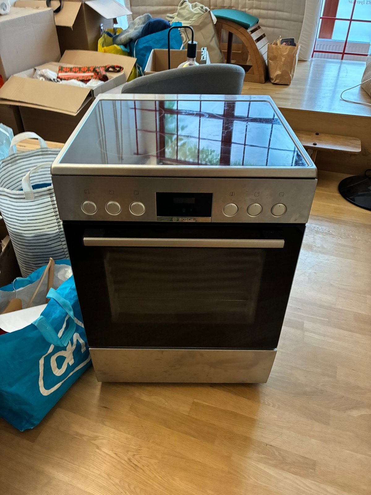 Fornuis Bosch, Elektronische apparatuur, Ophalen, 60 cm of meer, Keramisch, Nieuw
