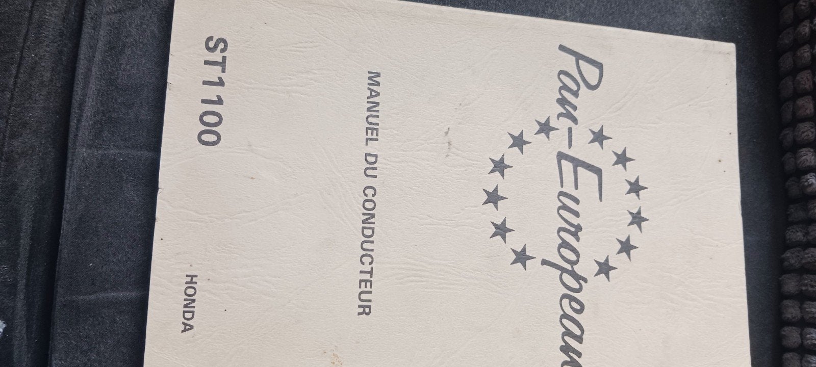 instruction : livre douteux Pan European 1100 Honda en franç, Motos, Enlèvement ou Envoi