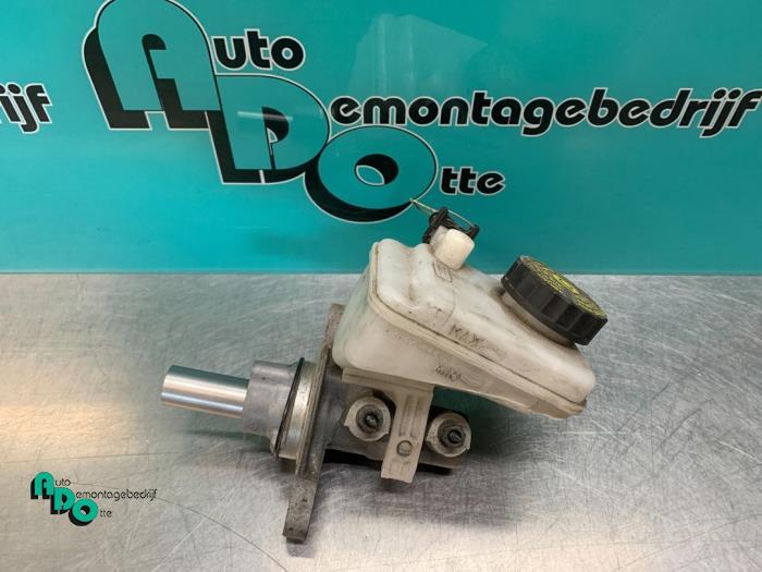 Hoofdremcilinder van een Peugeot 107 (107 05-), Auto-onderdelen, Remmen en Aandrijving, Peugeot, Gebruikt, 3 maanden garantie