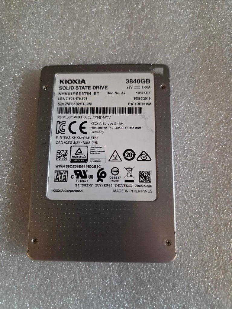 Kioxia/ Toshiba HK6 KHK61RSE3T84 3.84TB, Intern, Gebruikt, 3.84tb, KIOXIA