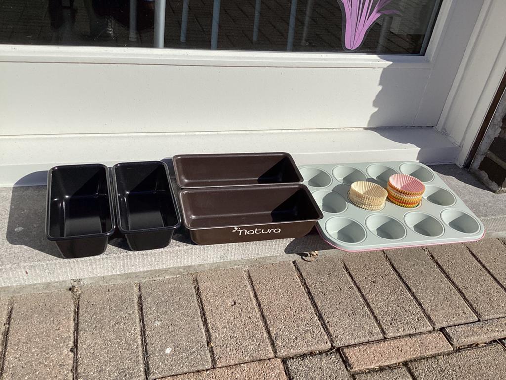 Bakplaat vormpjes, Hobby en Vrije tijd, Taarten en Cupcakes maken, Ophalen, Zo goed als nieuw, Cupcakes