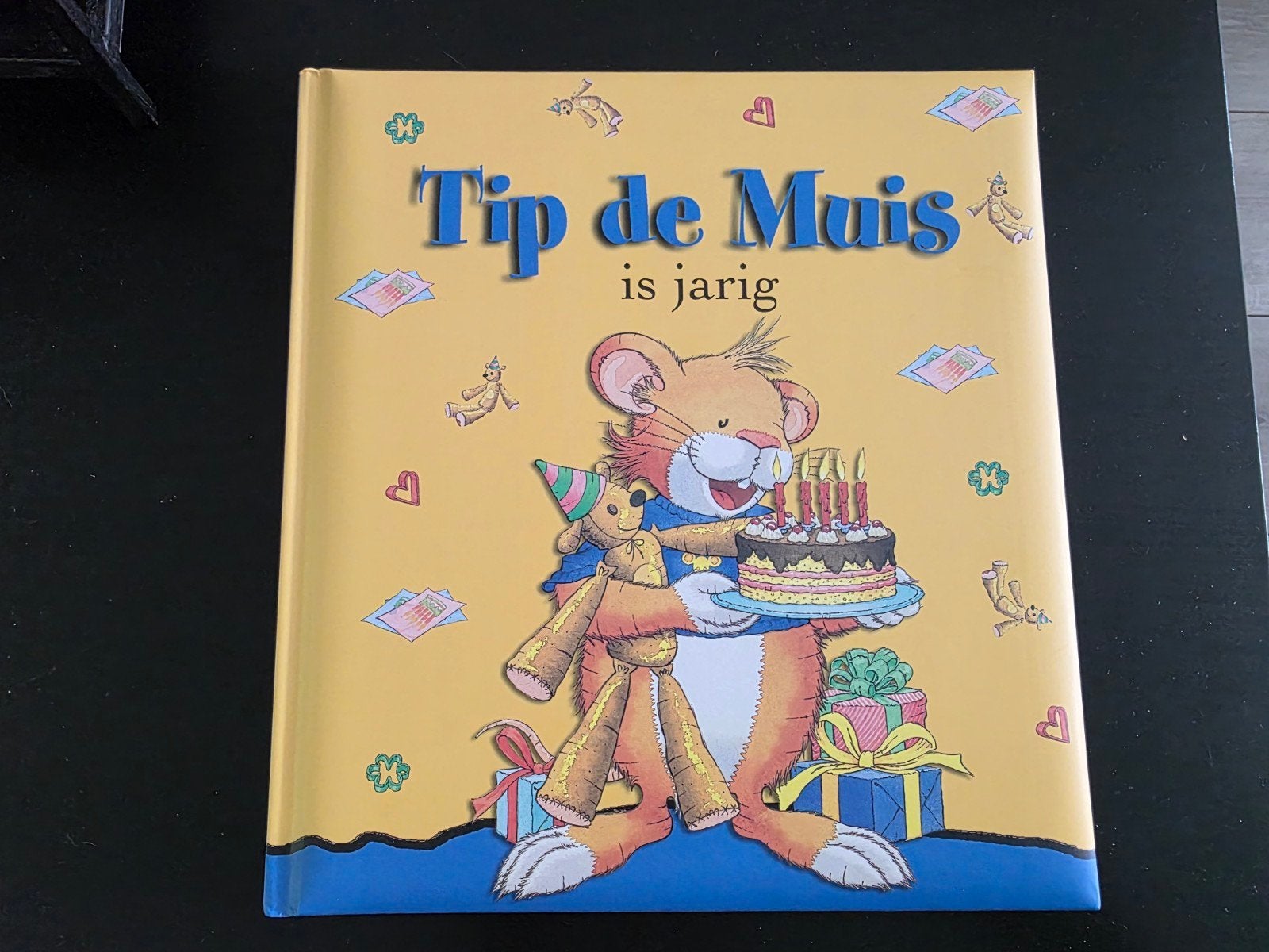 Tip de muis, Boeken, Ophalen
