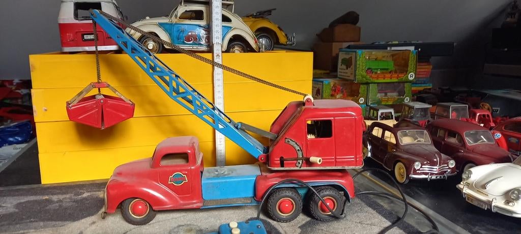 Camion gama, Enlèvement