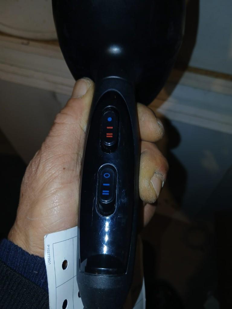 Sèche-cheveux professionnel BaByliss 6704E – 2000W – neuf, Bijoux, Sacs & Beauté, Enlèvement ou Envoi, Comme neuf, Sèche-cheveux