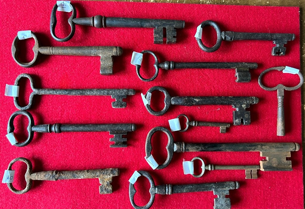 Lot de Clefs Anciennes du 18 et 19ème Siècle en Fer Forgé, Enlèvement ou Envoi