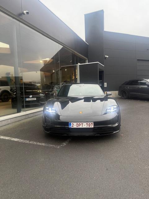 Porsche Taycan Cross Turismo 4S sport chrono night vision, Auto's, Porsche, Automaat, 0 cilinders, Parkeersensor, Zwart