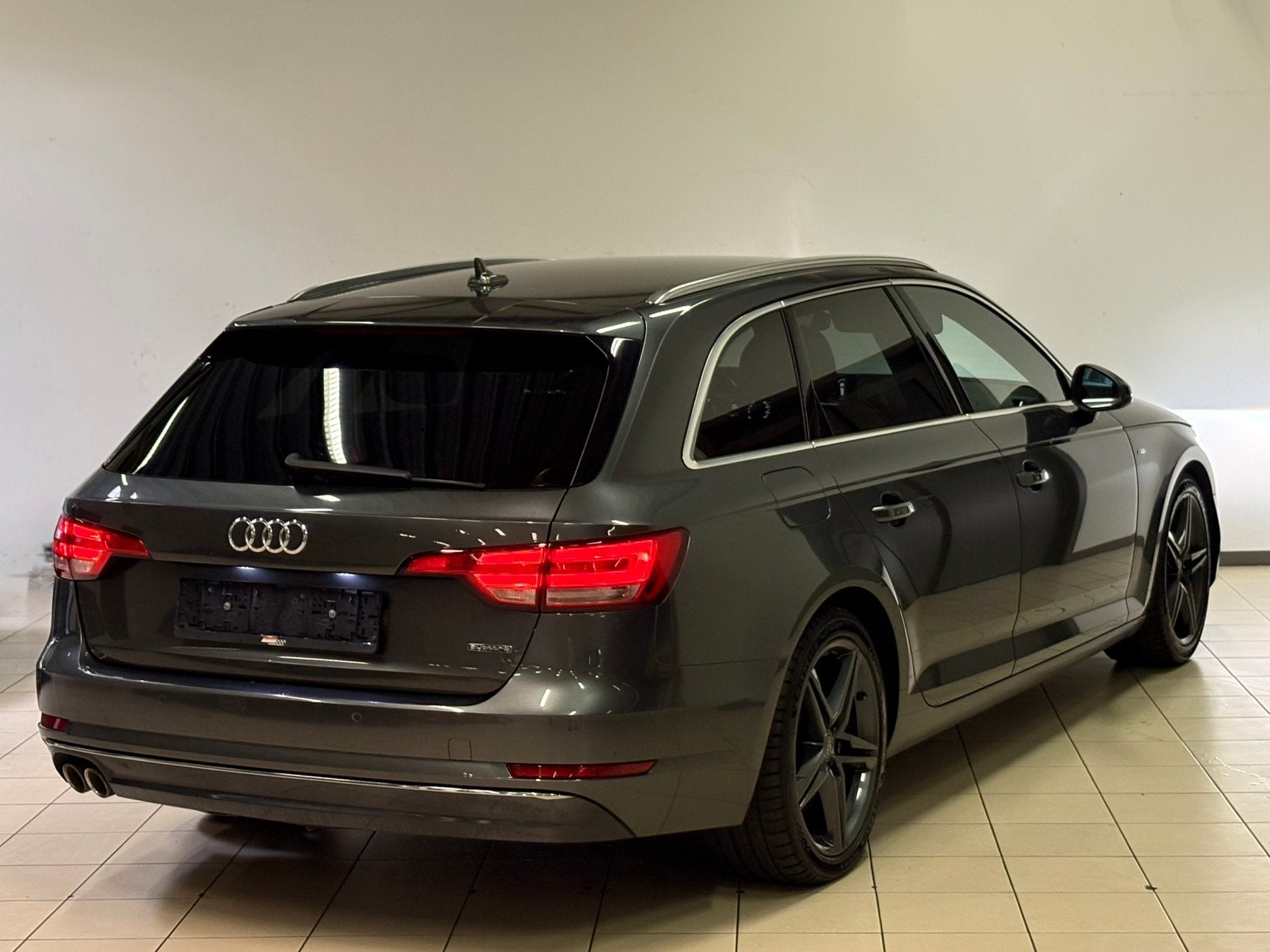 Audi A4 2.0TDI 10/2017 3xS-line 245.000km’s Automaat Quattro, Auto's, Audi, Automaat, A4, Particulier, Te koop