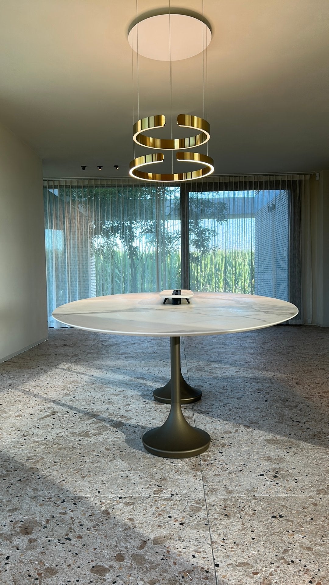 Table de salle à manger Joli, Maison & Meubles, Comme neuf, 100 à 150 cm, Enlèvement, Autres matériaux