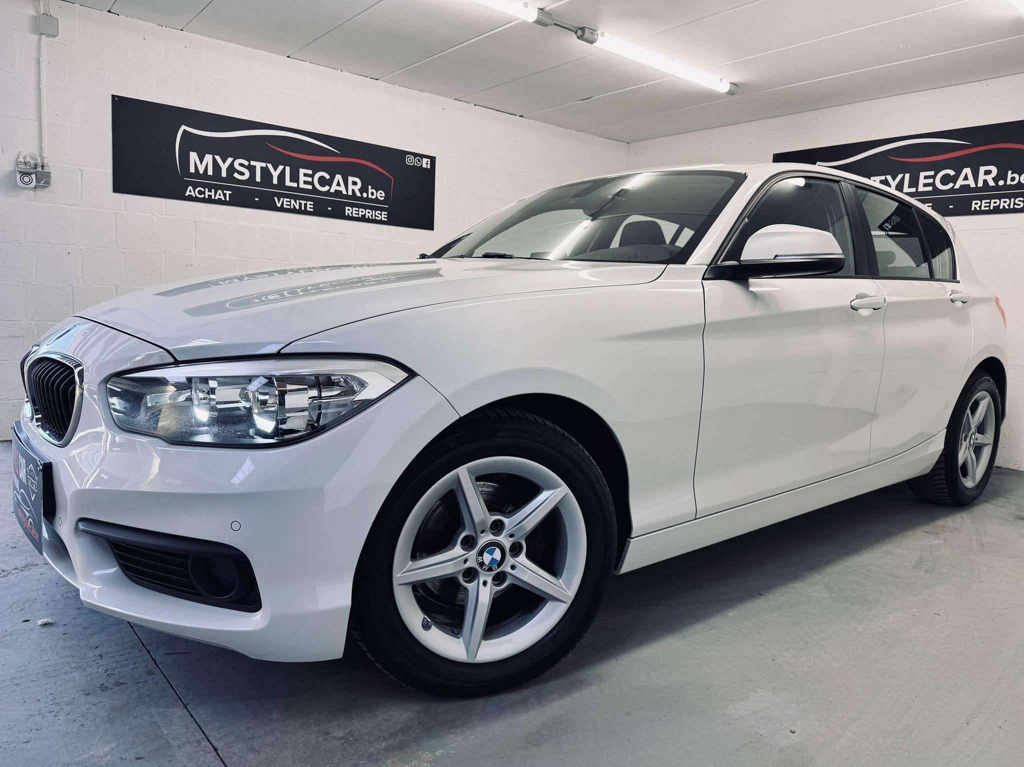 BMW 1 Serie 116 116i ESSENCE, CUIR, NAVI, GARANTIE 1AN, Auto's, BMW, Bedrijf, Te koop, 1 Reeks, ABS, Adaptive Cruise Control, Airbags