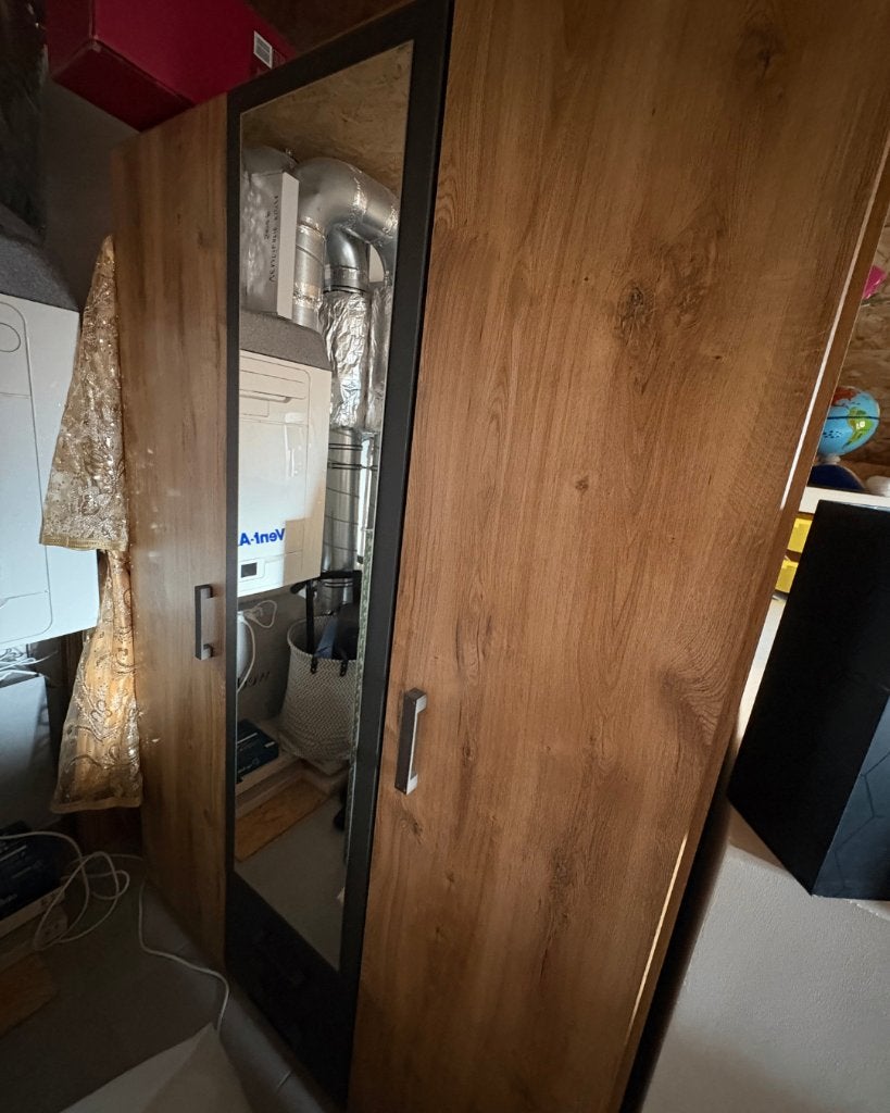 Kledingkast met spiegel – houtlook & antraciet, Huis en Inrichting, Ophalen, Gebruikt, Met lade(s)