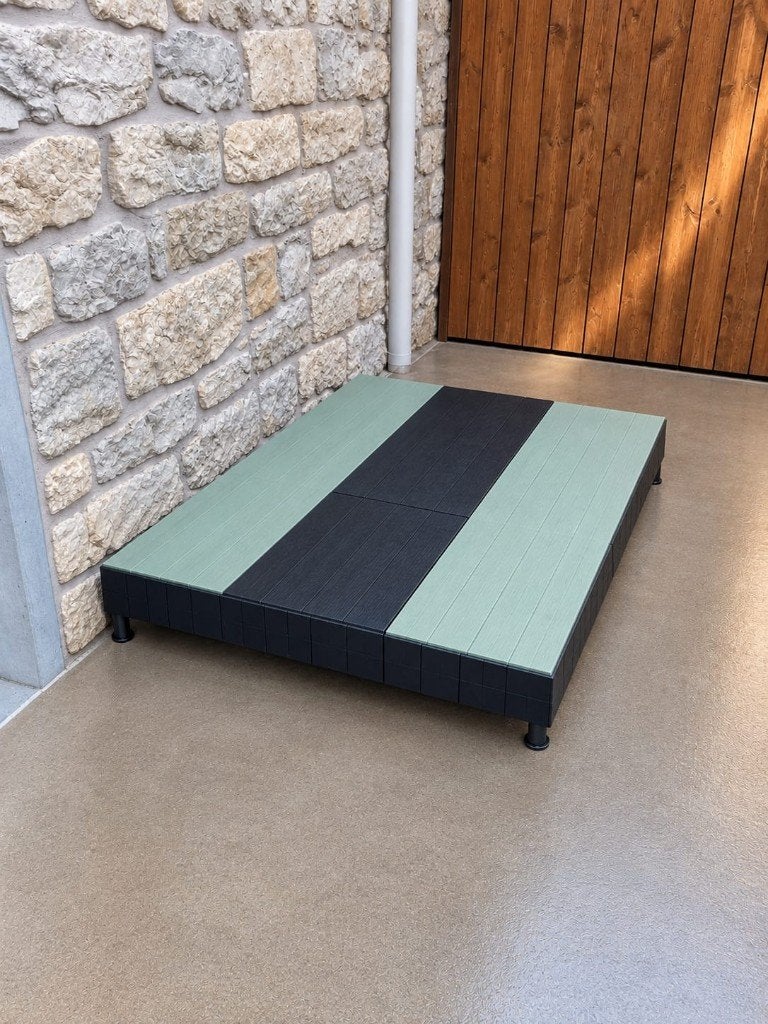 Table de salon ou exterieur en pur bois, 50 – 75, 50 à 100 cm, Carré, Enlèvement