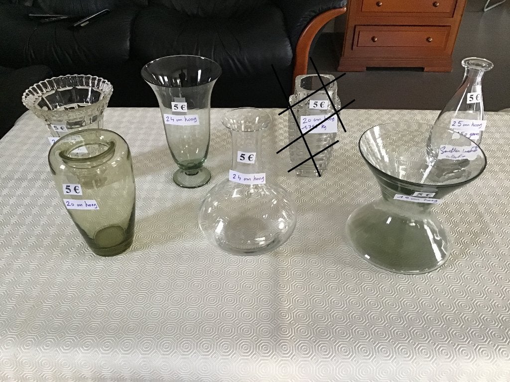 12 magnifiques vases en verre pour seulement 5€ par vase, Maison & Meubles, Accessoires pour la Maison | Vases, Enlèvement ou Envoi