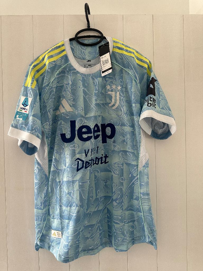 Voetbal shirt Juventus, Sport en Fitness, Maat L, Ophalen of Verzenden, Nieuw, Shirt