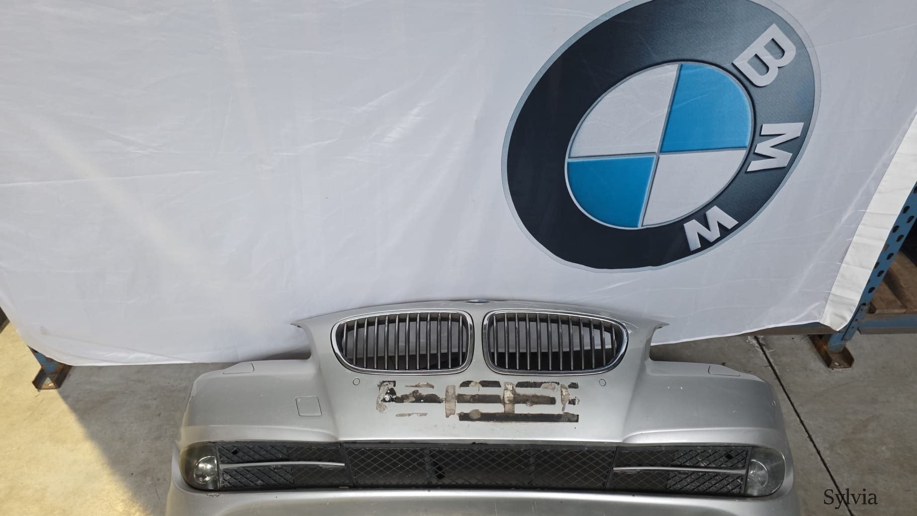 Voorbumper BMW 5 serie F10 F11 Titansilber metallic 354 5111, Auto-onderdelen, Gebruikt, -, Voor, -
