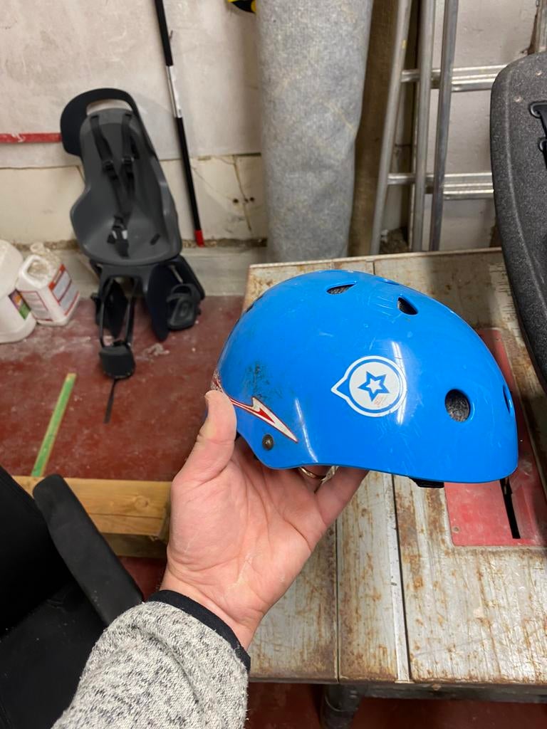 Casque enfant, Enlèvement, Utilisé