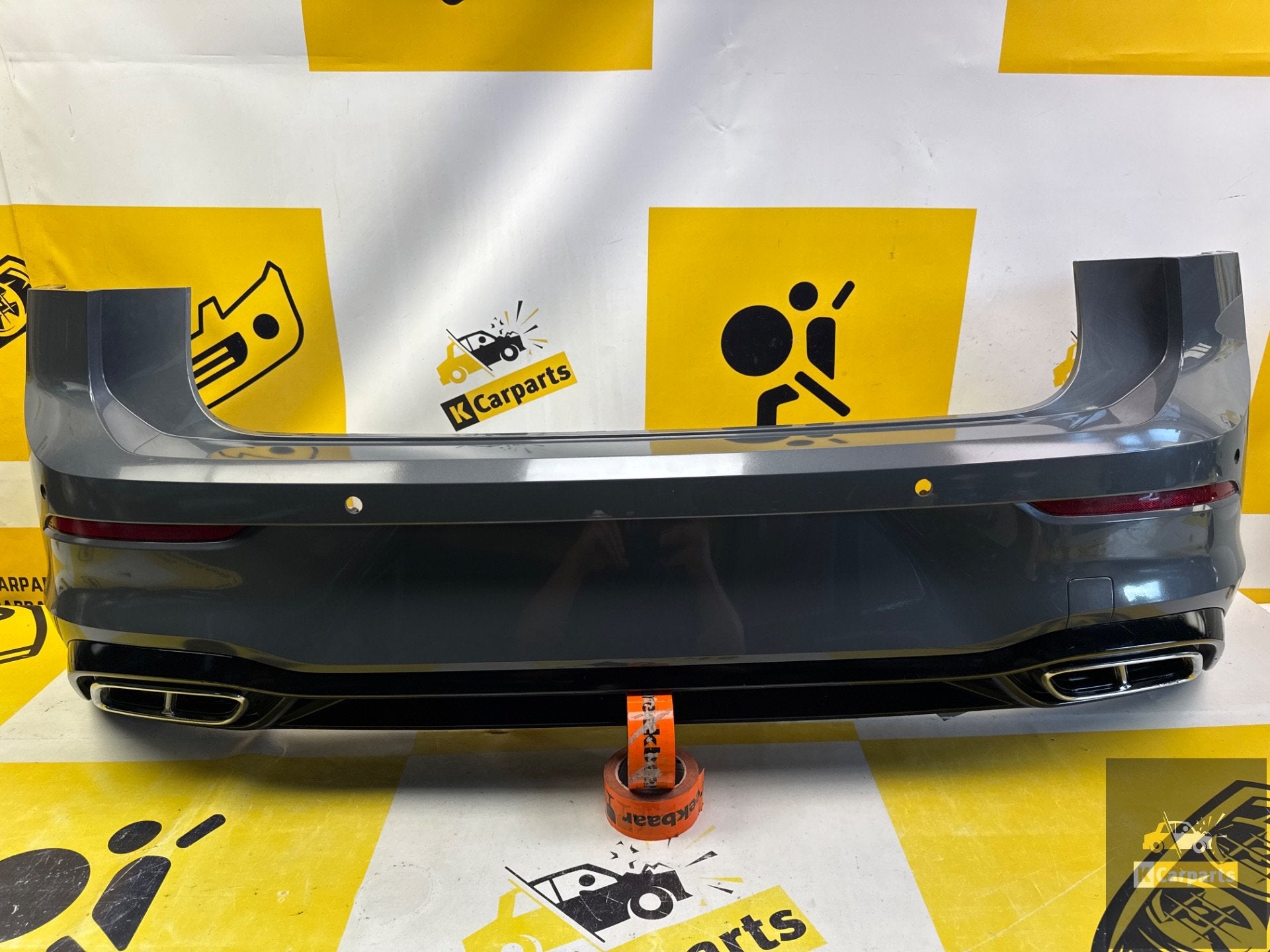 VW Golf 8 VIII R-LINE Achterbumper 6pdc 5H6807421D, Gebruikt, Volkswagen, Volkswagen AG, Vw@volkswagen.de
