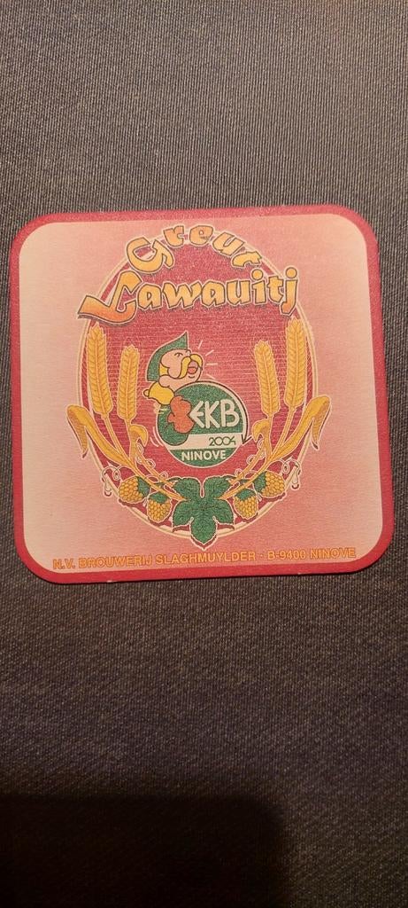 Witkap bierviltje greut lawautj..., Ophalen