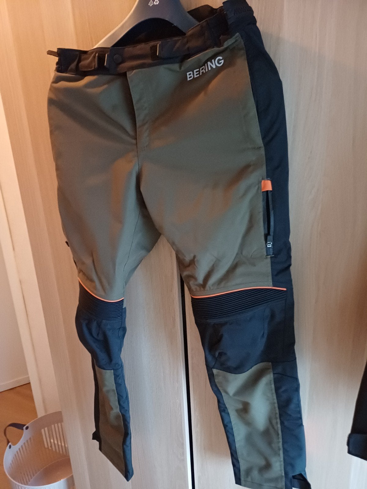 Motobroek Bering Zephyr maat L, Motos, Enlèvement