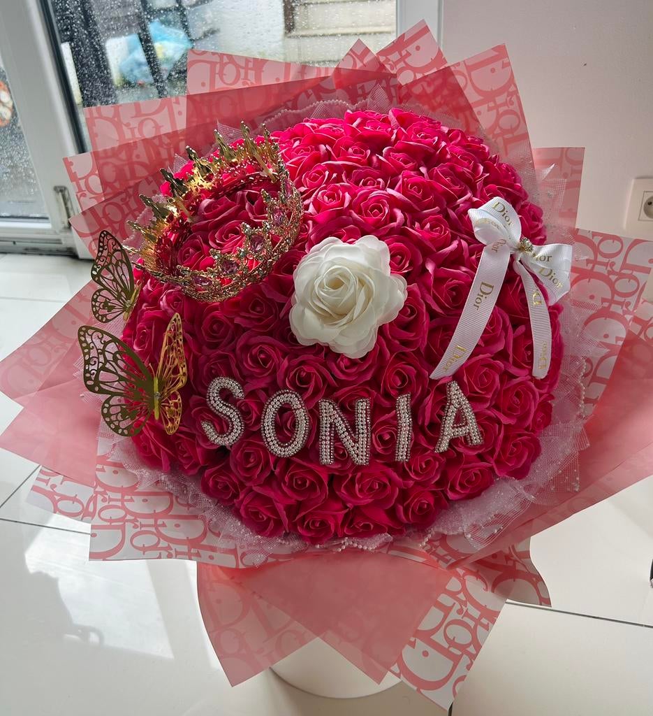 Bouquet de roses en savon personnalisé – Cadeau original, Enlèvement ou Envoi, Comme neuf, Décoration