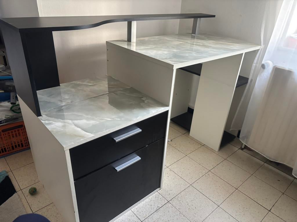 Meuble bureau ordinateur, Enlèvement