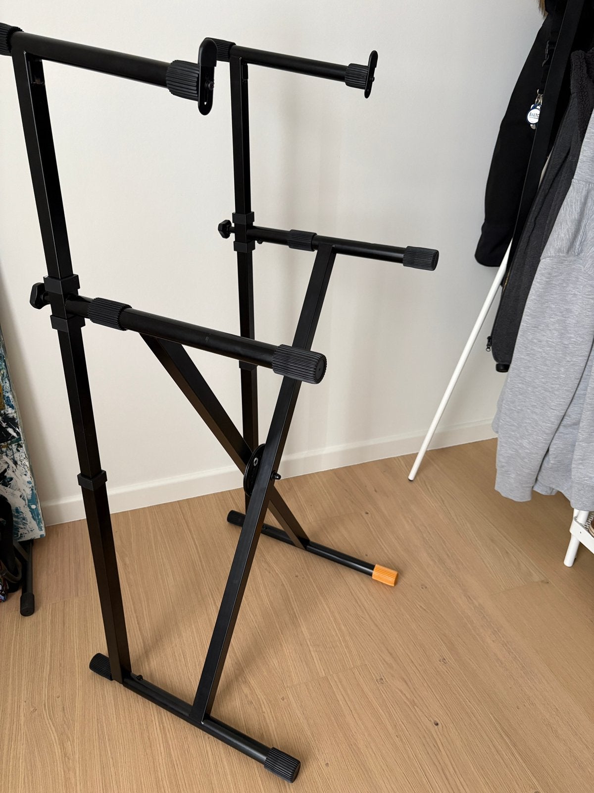 Hercules KS210b dubbel statief, Muziek en Instrumenten, Standaarden, Ophalen, Zo goed als nieuw