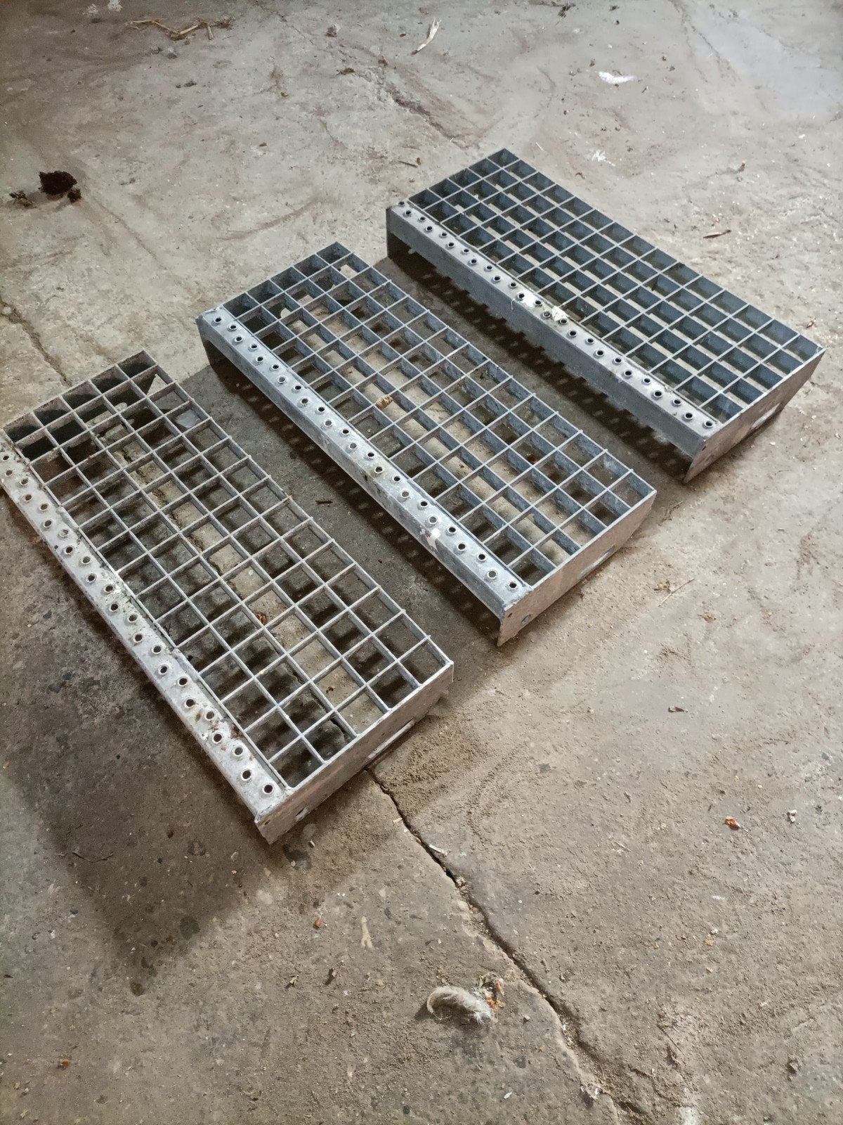 10 metalen traptreden 50x20cm., Ophalen, Trap