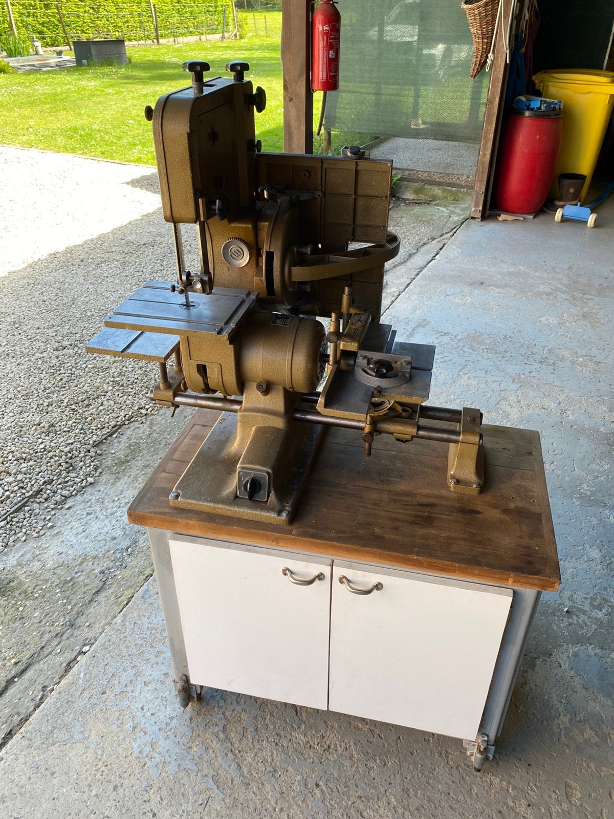 Emcostar combinatiemachine houtbewerking, Articles professionnels, Machines & Construction | Travail du bois, Enlèvement