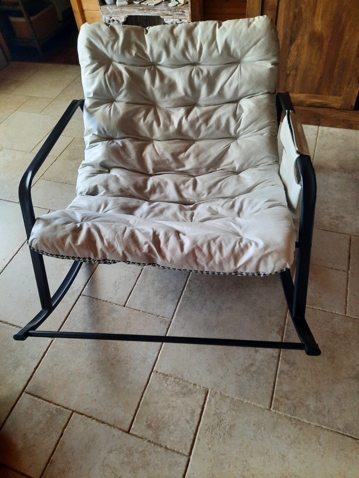 fauteuil a bascule, Enlèvement