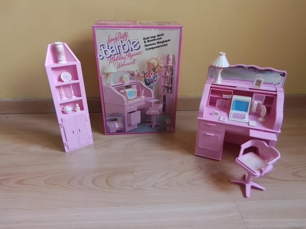 Barbie secretaire en boekenkast, Verzamelen, Ophalen, Gebruikt, Decoratie