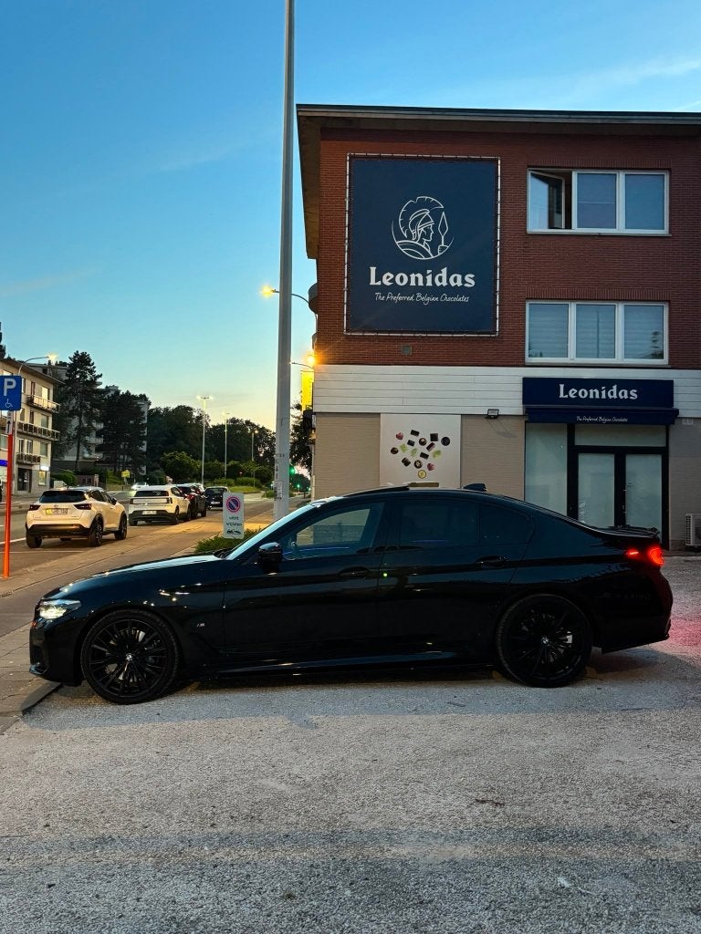 BMW 530d mild-hybride diesel!!!, Auto's, Automaat, Achterwielaandrijving, Zwart, Leder