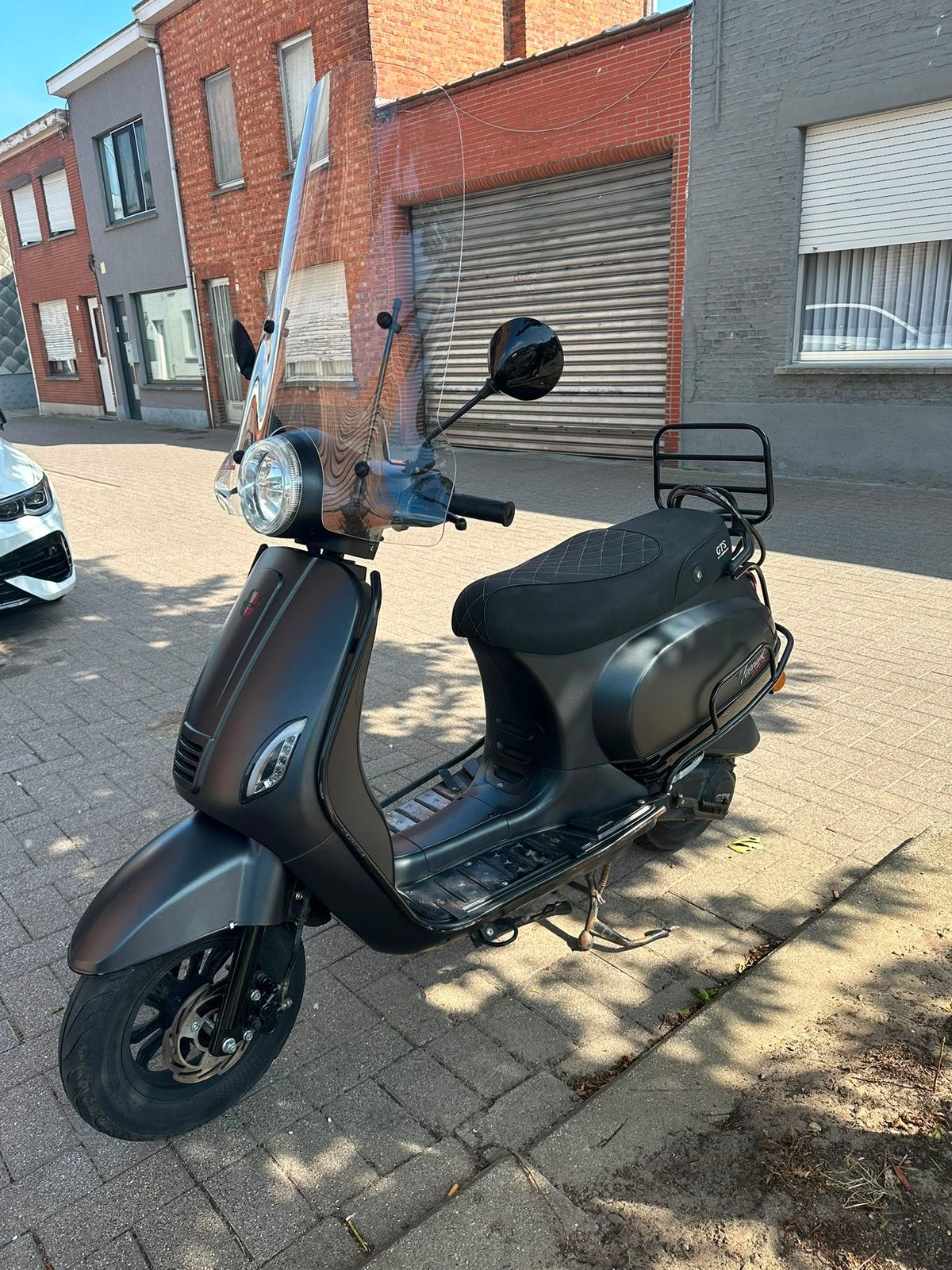 GTS Toscana Dynamic 50cc bouwjaar 2022 A-klasse met A/B-knop, Vélos & Vélomoteurs, Enlèvement, Comme neuf