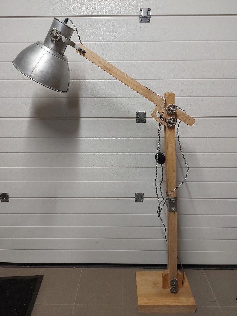 staande lamp, Huis en Inrichting, Ophalen, Zo goed als nieuw, Hout, 150 tot 200 cm