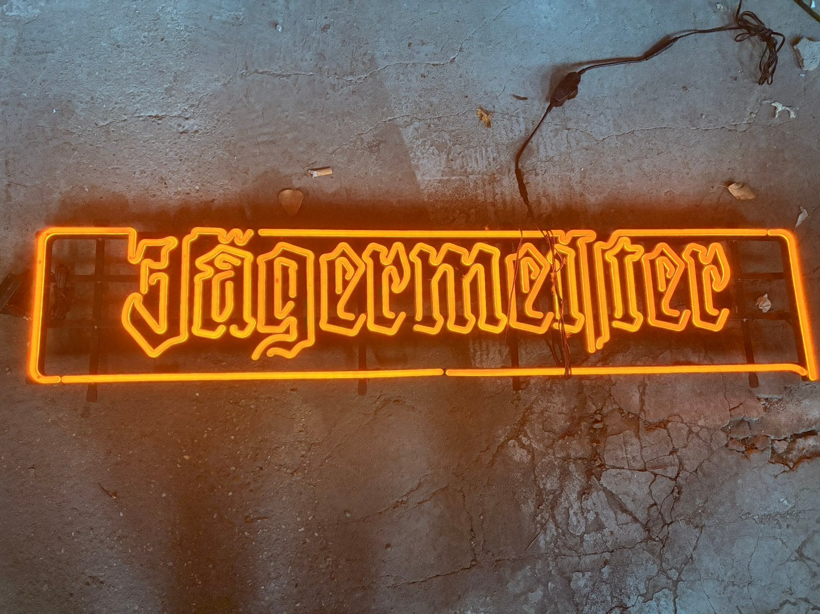 Jagermeister led verlichting nieuwstaat, Enlèvement ou Envoi, Comme neuf, Table lumineuse ou lampe (néon)