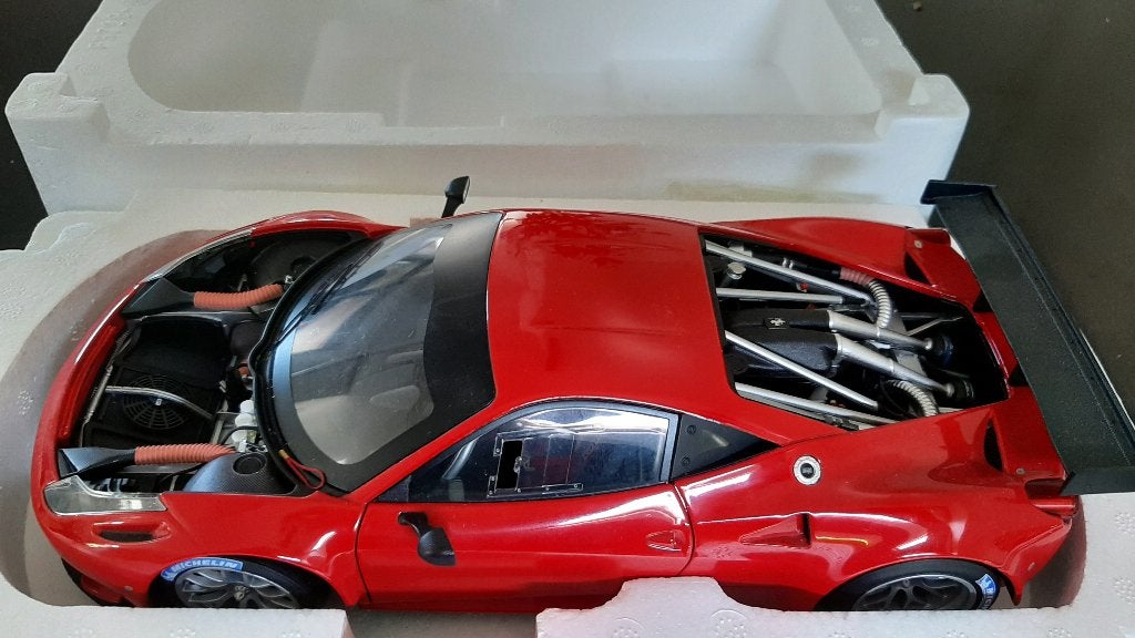 HotWheels Elite Ferrari 458 ItaliaGT2 1:18, Hobby & Loisirs créatifs, Voitures miniatures | 1:18, Enlèvement ou Envoi, Neuf, Hot Wheels