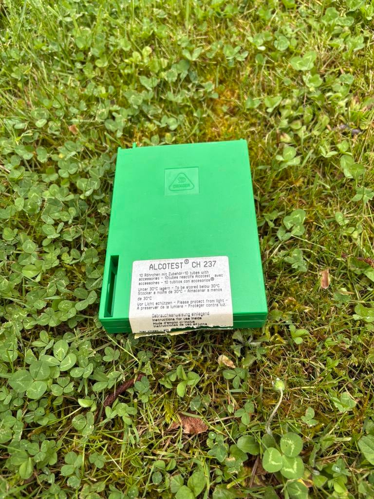 Genndarmerie alcoholtestbox, Verzamelen, Verzenden, Rijkswacht