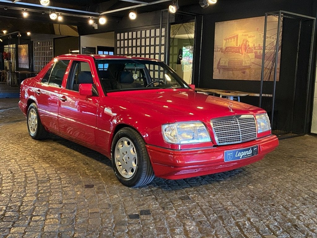 Mercedes-Benz E-Klasse 320 E 320 W124 Berline GETRAG Manueel, Auto's, Bedrijf, LPG, 220 pk, Te koop