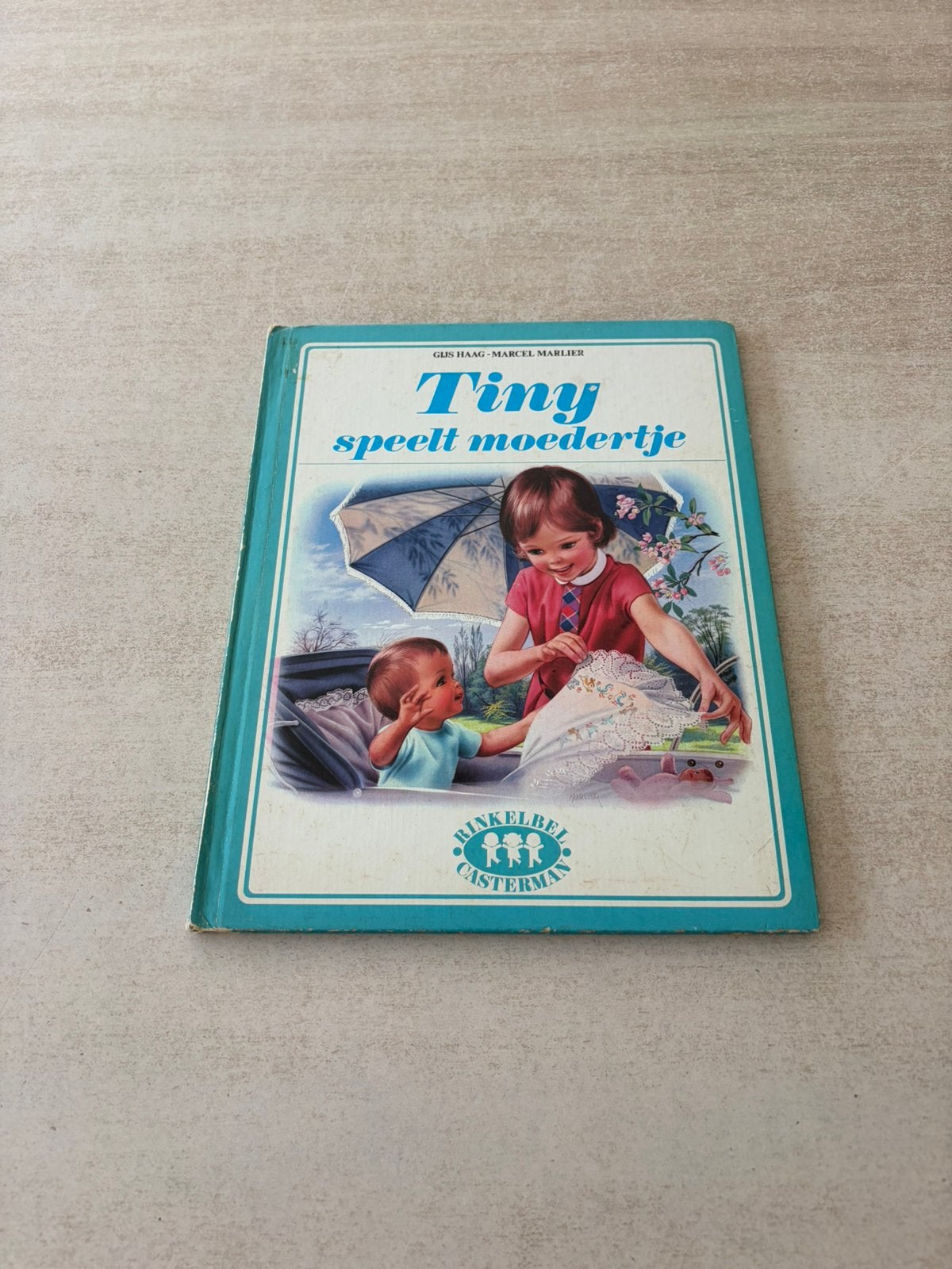 Boekje Tiny speelt moedertje 1975, Boeken, Ophalen of Verzenden