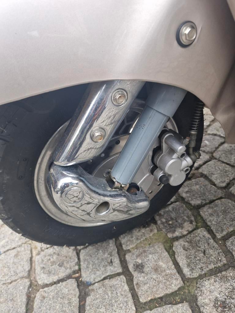 Scooter, Verzenden, Benzine