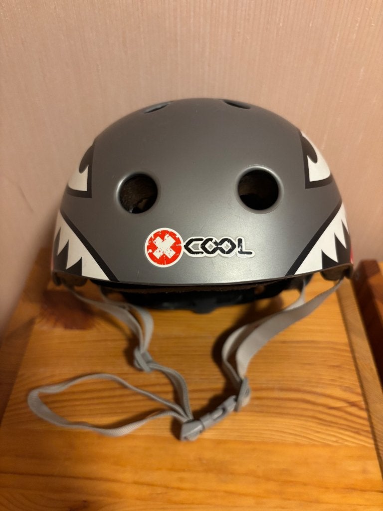 Kinder Fietshelm merk x-cool, Ophalen, Gebruikt