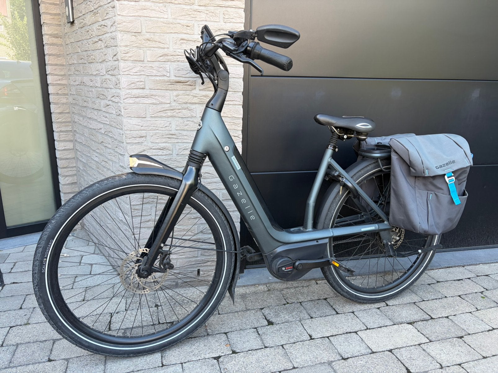 Vélo Gazelle Avignon C380 (625 Wh) ceinture et performance, 47 à 51 cm, Enlèvement ou Envoi, 50 km par batterie ou plus, Comme neuf