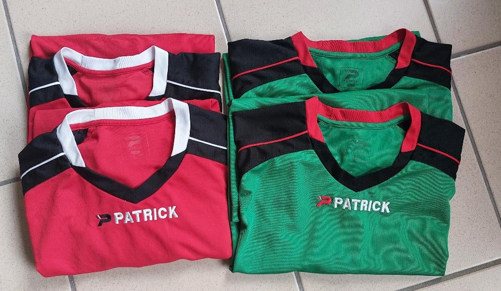 4 voetbal shirts merk Patrick - XS, Garçon ou Fille, Enlèvement ou Envoi, Utilisé, Vêtements de sport ou Maillots de bain