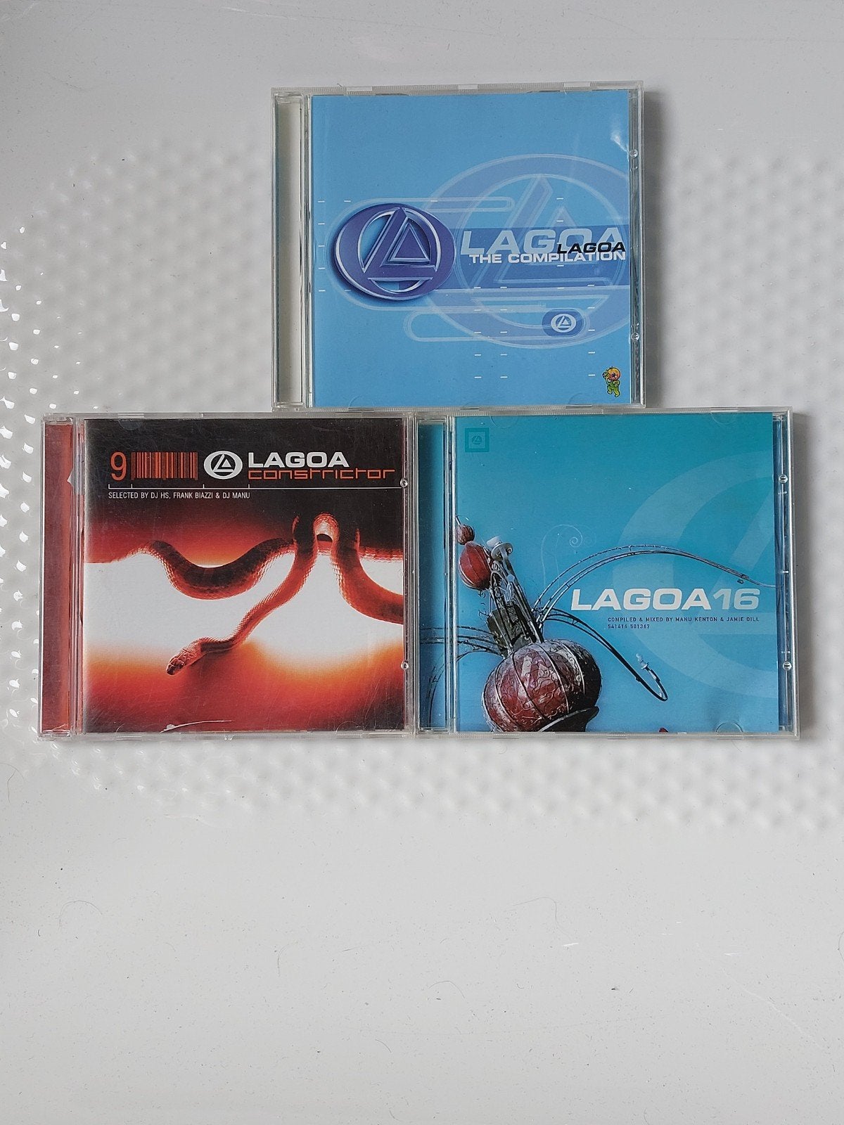 LAGOA 1+9+16, Verzenden