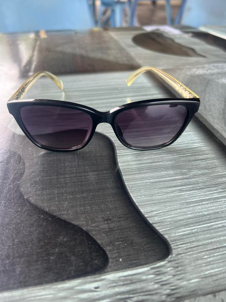Lunettes de soleil marque TOUS, Enlèvement ou Envoi, Comme neuf, Lunettes